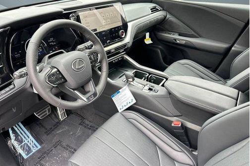 Incognito 2026 Lexus TX 500h F SPORT Premium