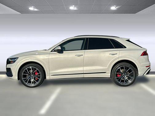 2023 Audi Q8 55 Prestige