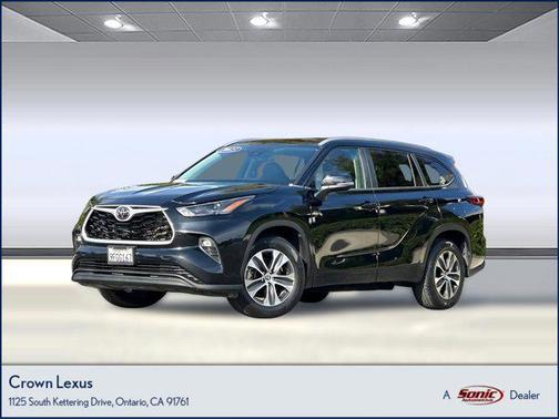 2023 Toyota Highlander XLE