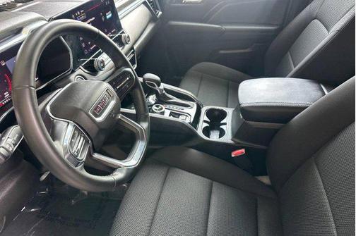Summit White 2024 GMC Canyon Elevation