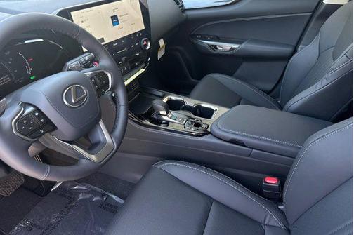 2025 Lexus NX 350h Premium