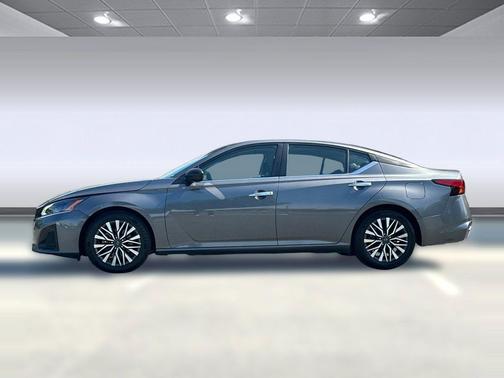 Gun Metallic 2024 Nissan Altima 2.5 SV
