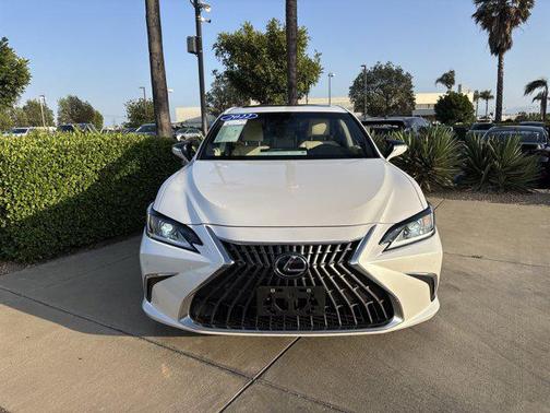 2022 Lexus ES 350 Base