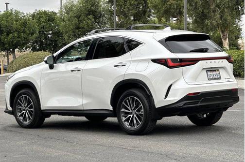 2025 Lexus NX 350h Premium