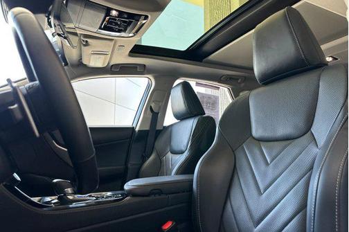 2025 Lexus NX 450h+ Luxury