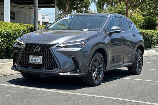 2025 Lexus NX 450h+ Luxury