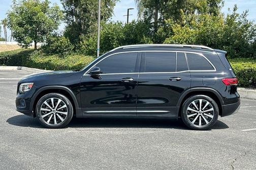 Black 2021 Mercedes-Benz GLB 250 4MATIC