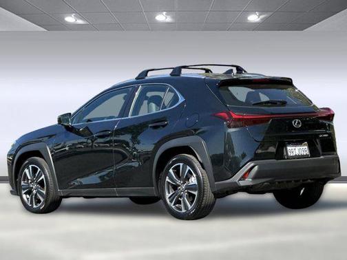 2025 Lexus UX 300h Base