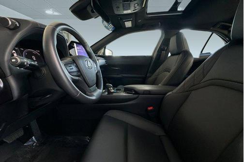 2025 Lexus UX 300h Base