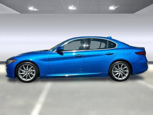 2019 Alfa Romeo Giulia Base