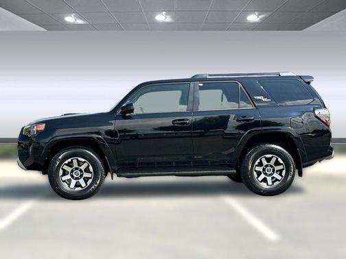 2024 Toyota 4Runner TRD Off Road