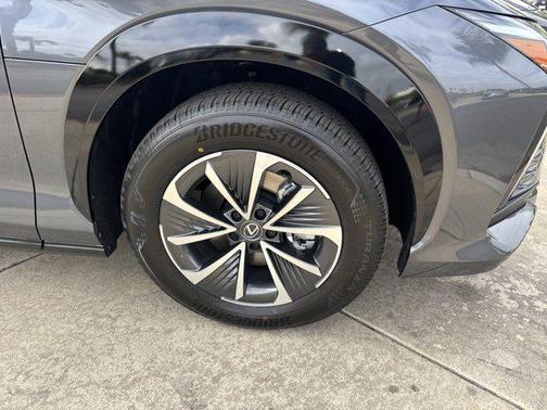 2025 Lexus RZ 300e RZ 300e
