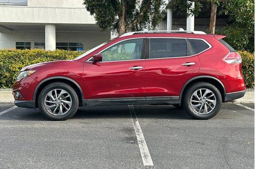 2016 Nissan Rogue SL