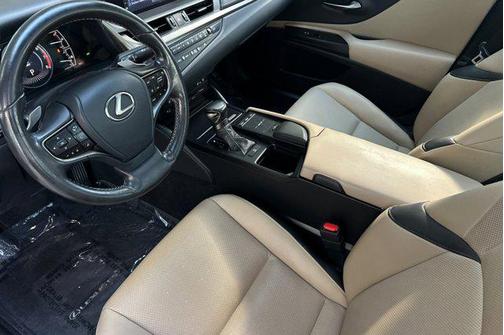 2021 Lexus ES 350 Base