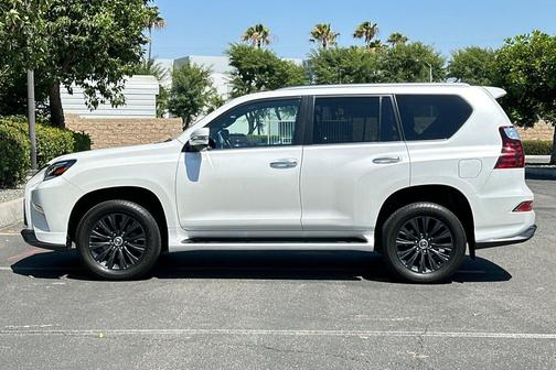 Starfire Pearl 2022 Lexus GX 460 Premium