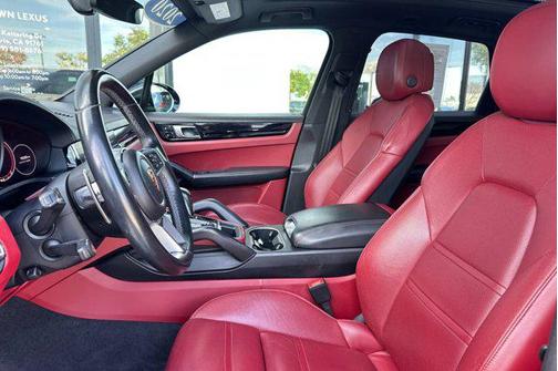 2020 Porsche Cayenne Cayenne