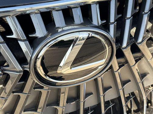 2025 Lexus ES 300h Base