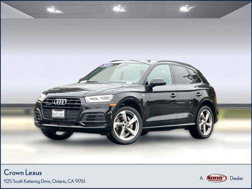2020 Audi Q5 45 Titanium Premium