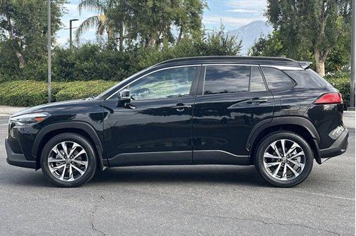 2022 Toyota Corolla Cross XLE