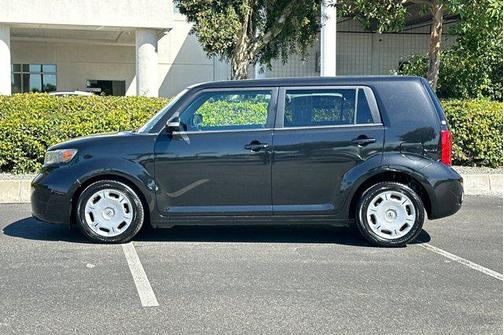 2009 Scion xB Base
