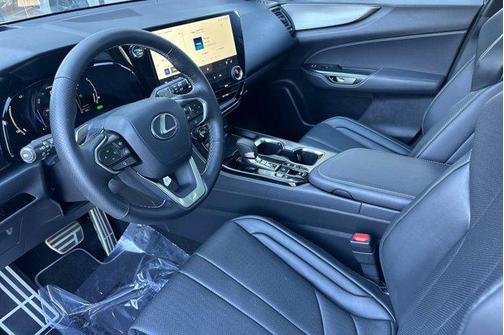 2026 Lexus NX 450h+ F SPORT Handling