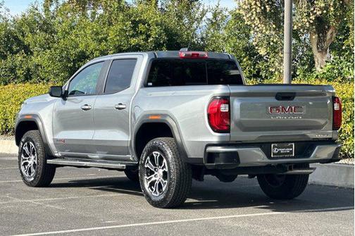 2025 GMC Canyon AT4