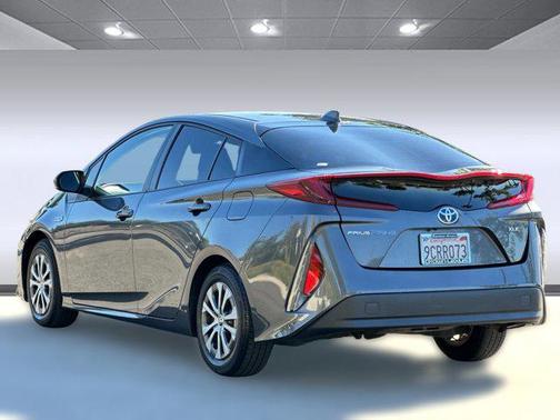 2022 Toyota Prius Prime XLE