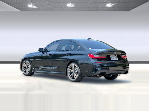 Black Sapphire Metallic 2020 BMW M340 M340i