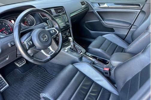 2016 Volkswagen Golf GTI 2.0T Autobahn w/Performance Package 4-Door