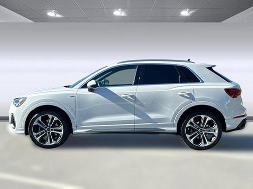 2020 Audi Q3 45 S line Premium Plus