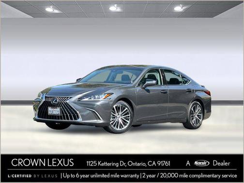 2025 Lexus ES 300h Base
