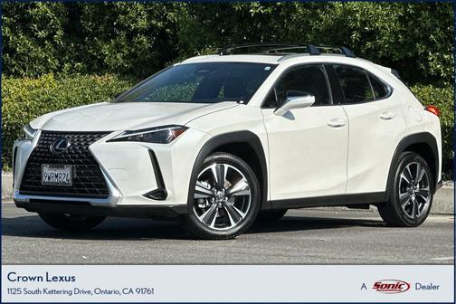 Eminent White Pearl 2025 Lexus UX 300h Base