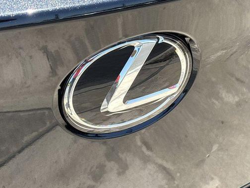 2025 Lexus RZ 300e RZ 300e