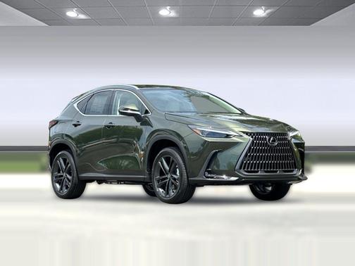 Nori Green Pearl 2026 Lexus NX 450h+ Luxury