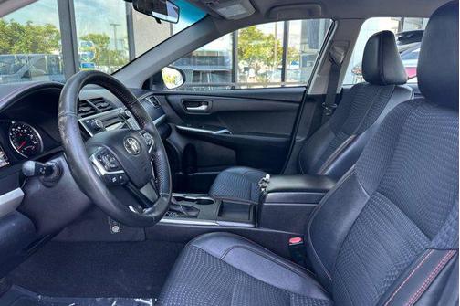 2015 Toyota Camry SE