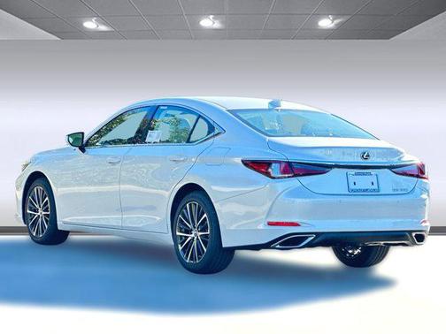 2025 Lexus ES 350 Base
