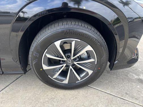 2025 Lexus RZ 300e RZ 300e