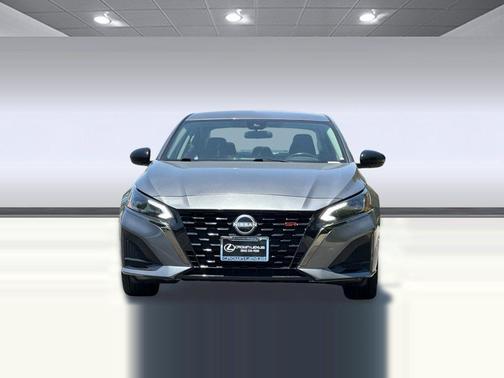 Gun Metallic 2024 Nissan Altima SR FWD