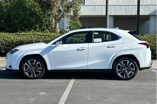 2026 Lexus UX 300h Premium