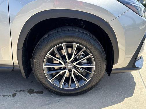 2025 Lexus NX 250 Base