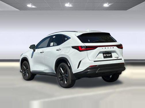 2026 Lexus NX 450h+ Luxury
