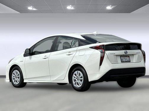 2018 Toyota Prius One