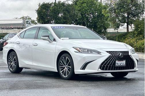 2024 Lexus ES 300h Base