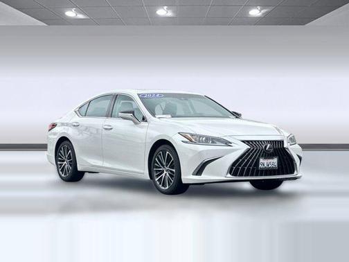 2024 Lexus ES 300h Base