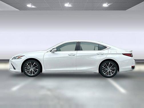 2024 Lexus ES 300h Base