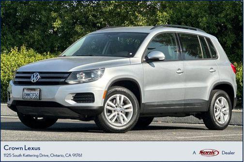 Reflex Silver Metallic 2016 Volkswagen Tiguan S SUV
