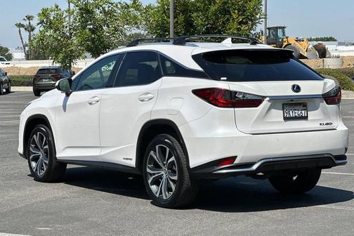 Eminent White Pearl 2022 Lexus RX 450h Base