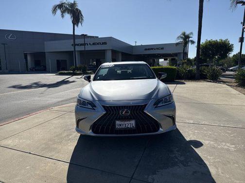 2024 Lexus ES 300h Base