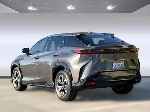 2023 Lexus RZ 450e Premium