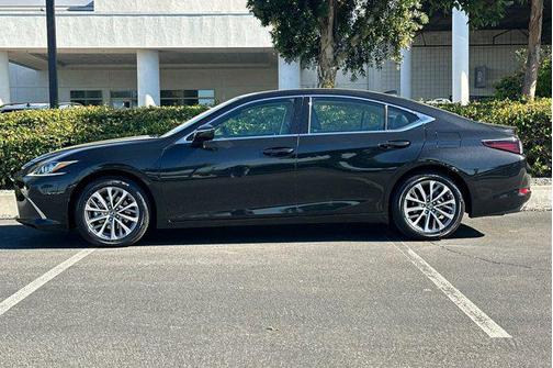 2025 Lexus ES 350 Base